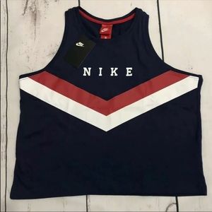 NIKE WOMEN’S MED CROP TANK TOP NWT